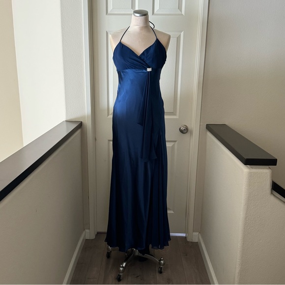 RARE BETSY & ADAM BLUE GOWN - NWT - Picture 2 of 15